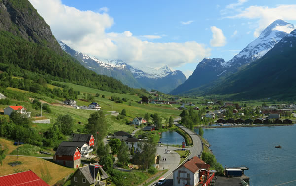 To book simply call 0800 009 6688